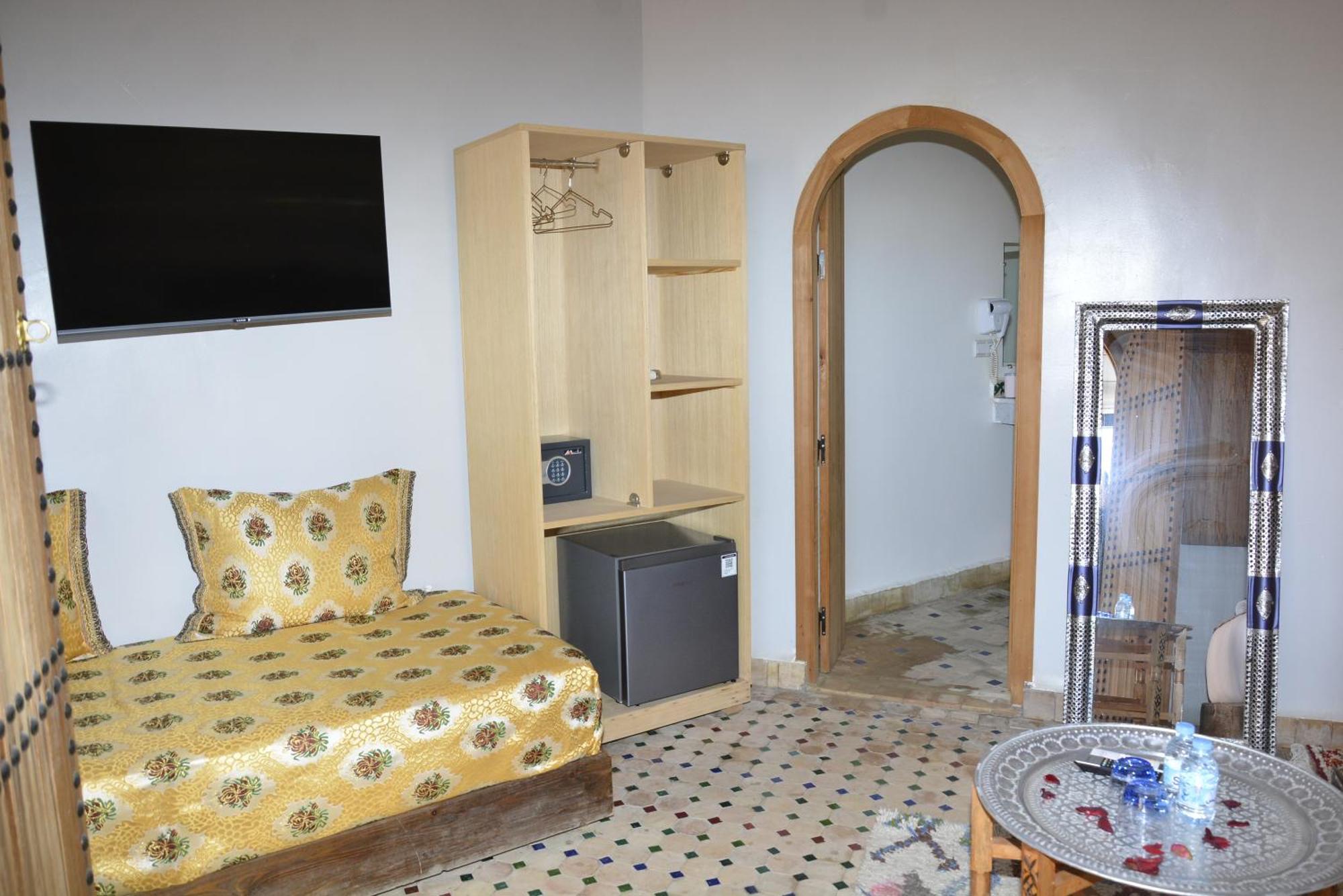 Riad SunShine Fez Bagian luar foto